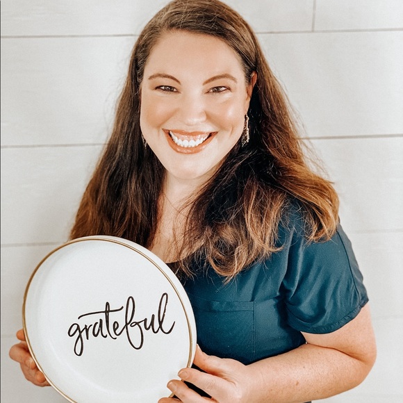 Sara, mom of 3, lover and follower of Christ - Picture 2 of 15